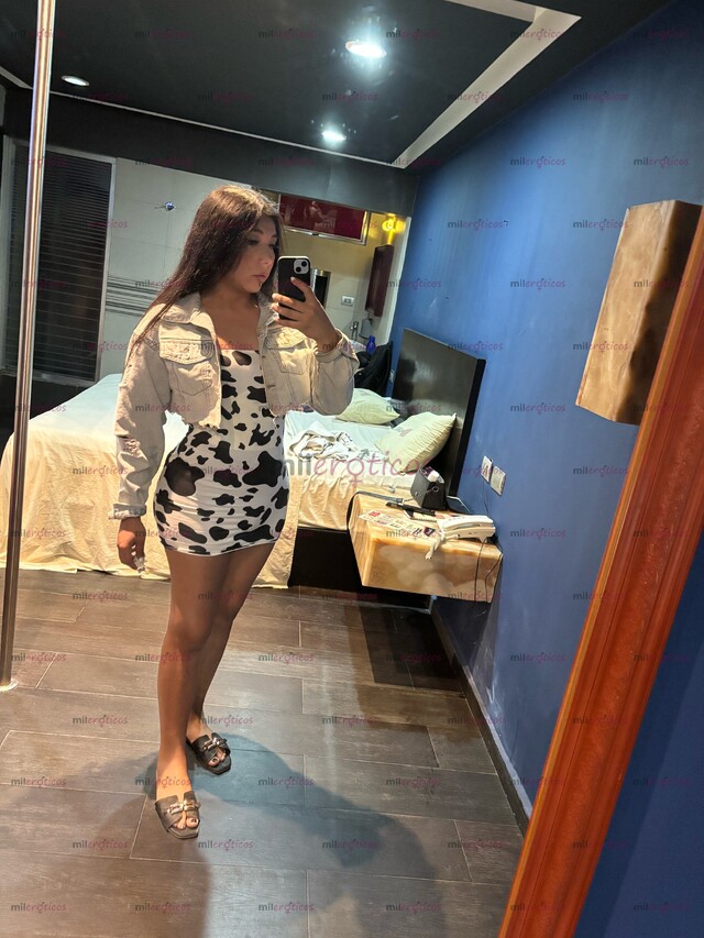 FOTOS DE RICA CHICA TRANS CON UN DELICIOSO CARAMELO