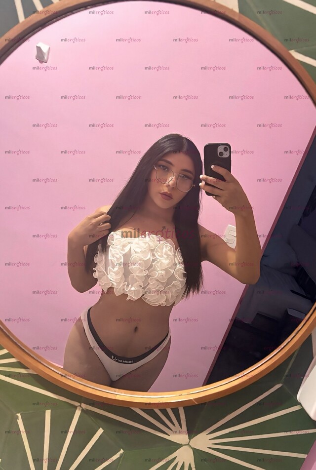 FOTOS DE RICA CHICA TRANS CON UN DELICIOSO CARAMELO