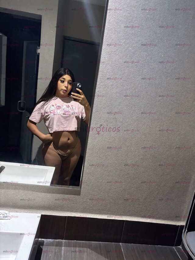 FOTOS DE RICA CHICA TRANS CON UN DELICIOSO CARAMELO