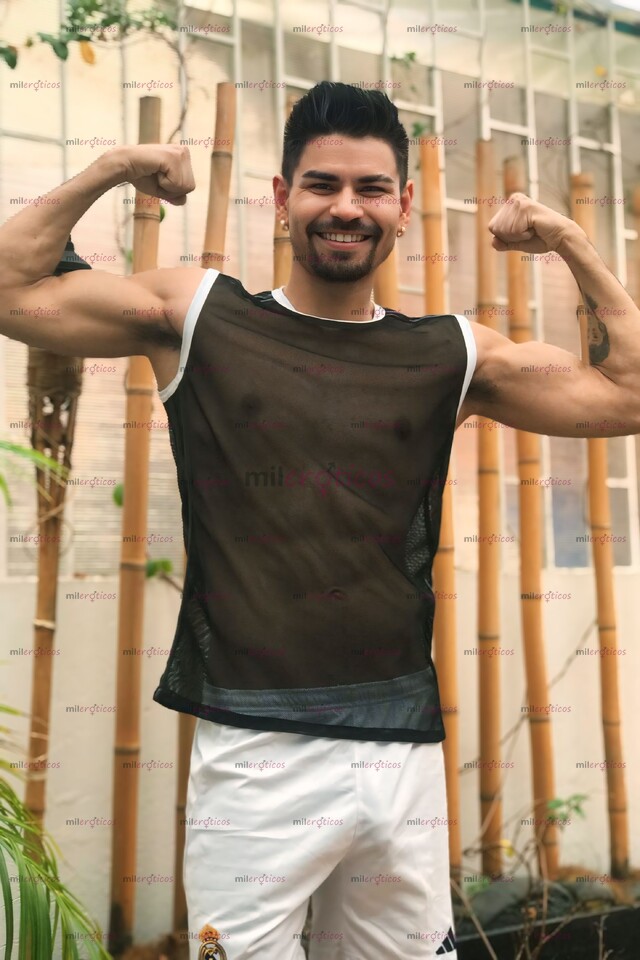 FOTOS DE JOVEN, ATRACTIVO, APASIONADO Y ENCANTADOR