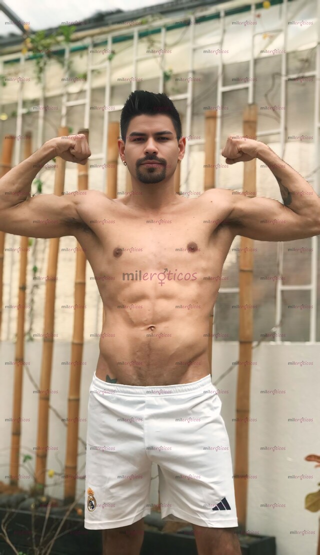 FOTOS DE JOVEN, ATRACTIVO, APASIONADO Y ENCANTADOR