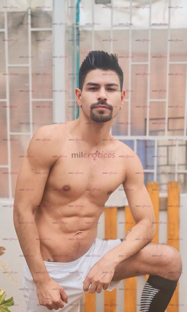 FOTOS DE JOVEN, ATRACTIVO, APASIONADO Y ENCANTADOR