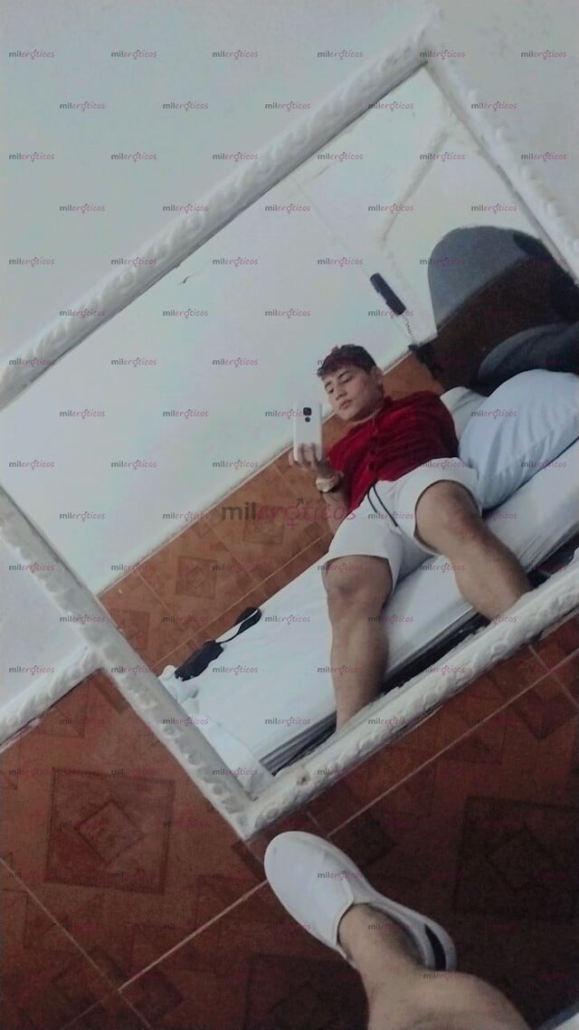 FOTOS DE CHICO COMPLACIENTE SI TIENES ALGUNA FANTASÍA VIVAMOLAS Q PARA ESTAMOA
