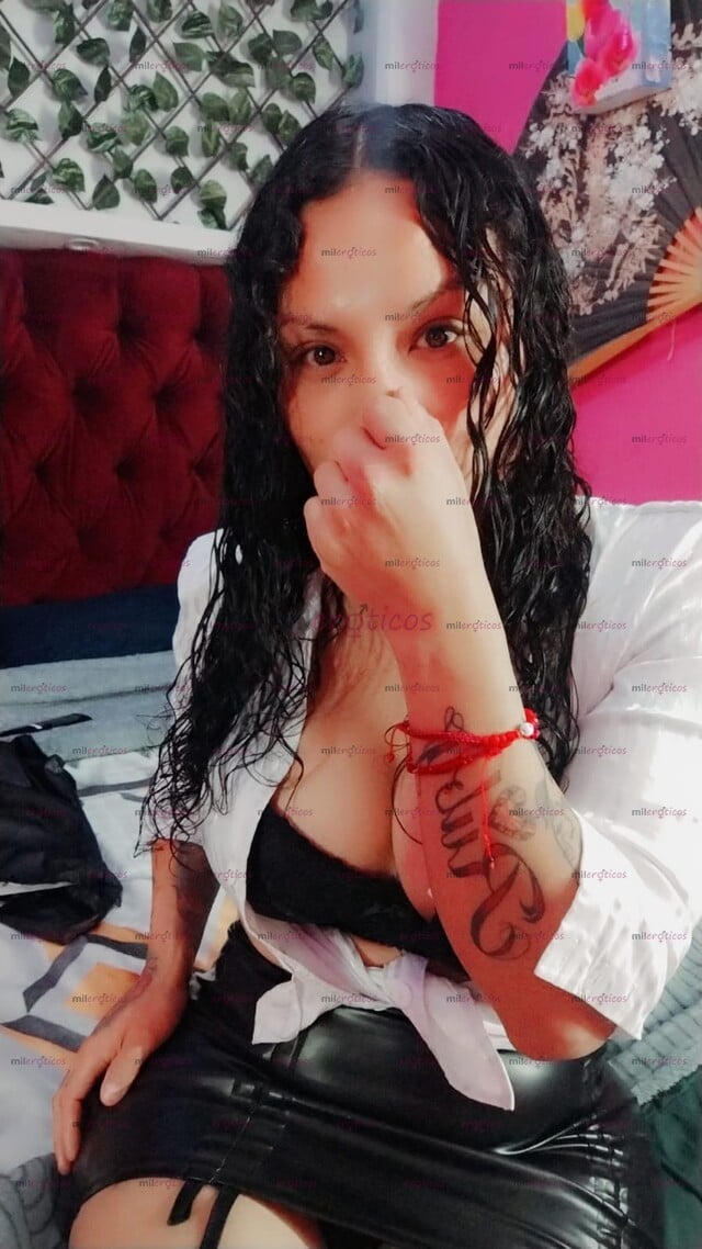 FOTOS DE IXT) LINDO CUERPO FEMENINO...Y MUY BELLA CHICA TRANS
