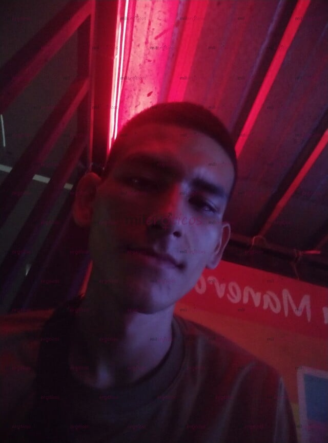 FOTOS DE SOY FLACO LO HAGO RIKO PUEDES LLAMARME MI NÚMERO ESTÁ HAY