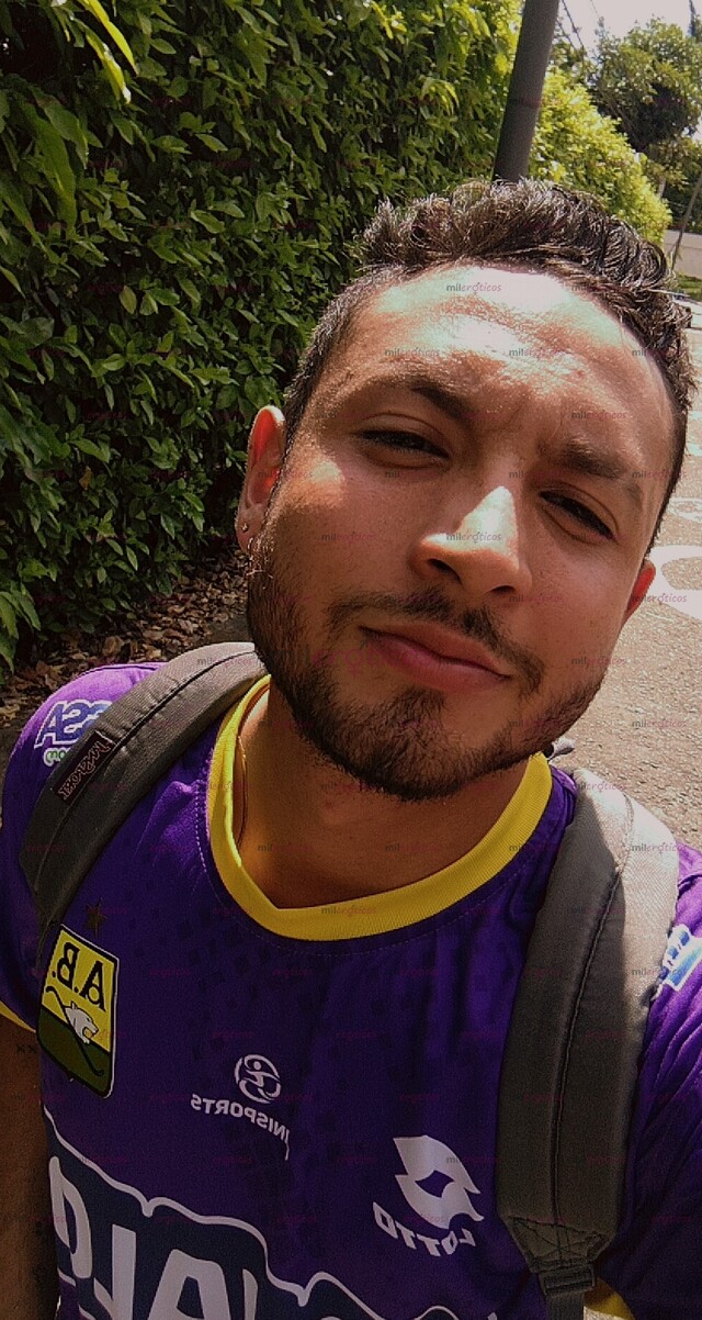 FOTOS DE JOVEN AVENTURERO SINCERO Y CLARO CON LO QUE QUIERO