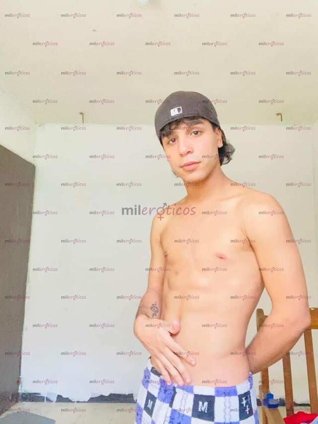 FOTOS DE POLLO SUPER COMPLASIENTE Y DESCOMPLICADO CON GANAS DE NUEVAS EXPERIENCIAS