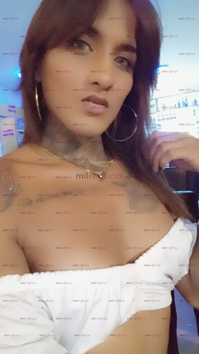 FOTOS DE VALENTINA ZAPATA HERMOSA MORENA NUEVA EN LA CIUDAD