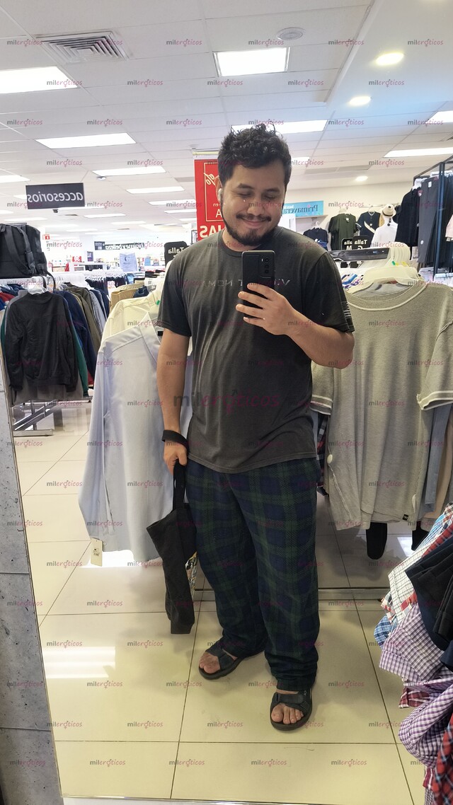 FOTOS DE ESTUDIANTE CALIENTE Y DIVERTIDO PARA PASARLA BIEN