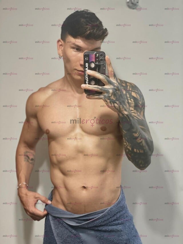 FOTOS DE CHICO APUESTO, MORBOSO Y MUY CALIENTE ESPERANDO TU MENSAJE