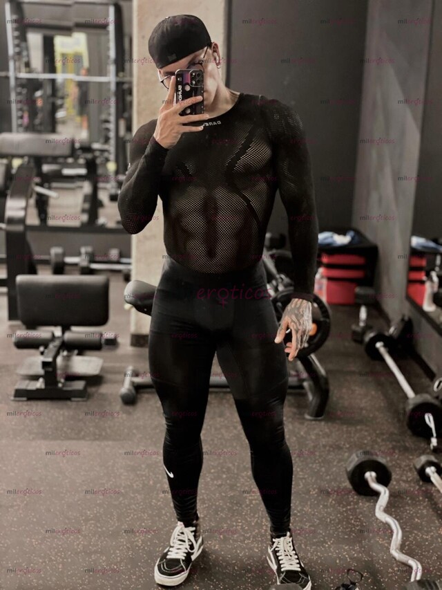FOTOS DE CHICO APUESTO, MORBOSO Y MUY CALIENTE ESPERANDO TU MENSAJE