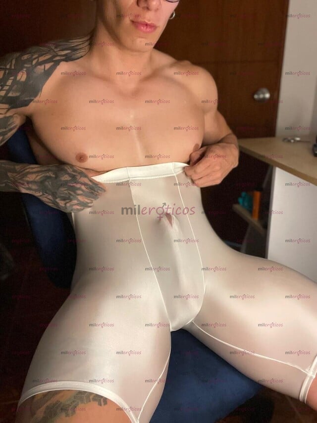 FOTOS DE CHICO APUESTO, MORBOSO Y MUY CALIENTE ESPERANDO TU MENSAJE