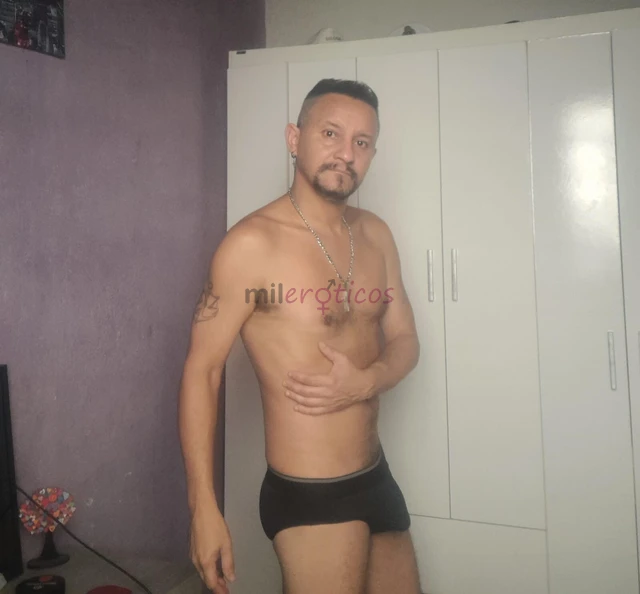Afim de um sexo gostoso com um homem safado pirocudo e metedor chama ai nao vai se arrepender se esta cansado de garotos enfimum homem maduro companhe...
