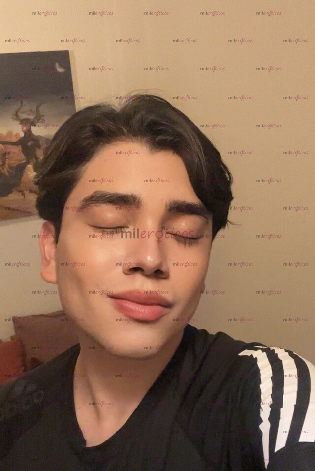 FOTOS DE PASIVO 21 AÑOS; CALIENTE, DISCRETO Y COMPLACIENTE.