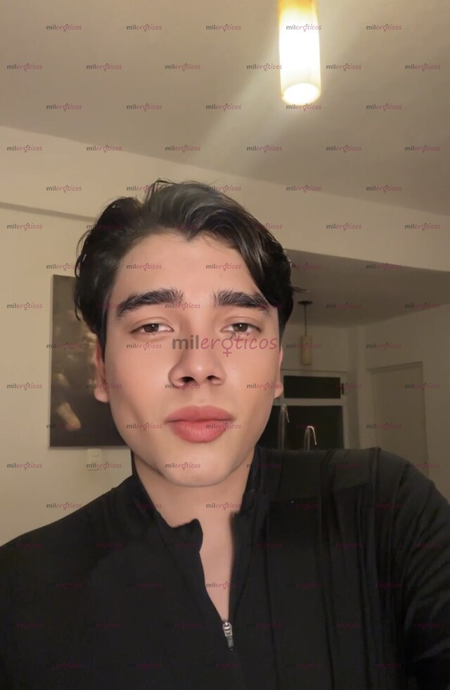 FOTOS DE PASIVO 21 AÑOS; CALIENTE, DISCRETO Y COMPLACIENTE.