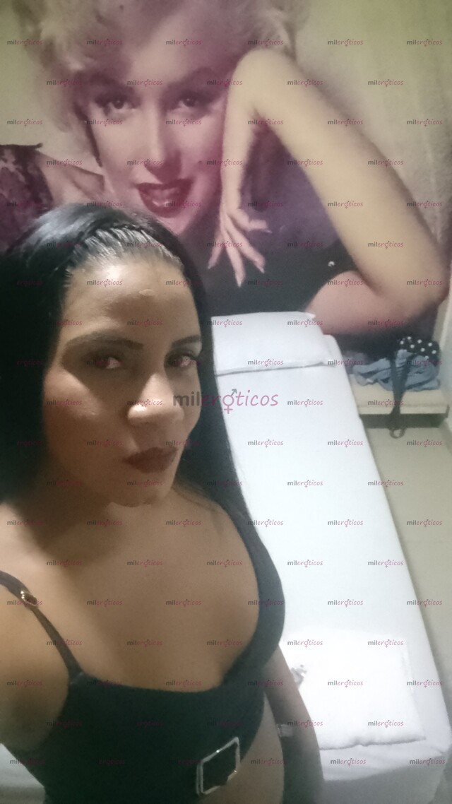 FOTOS DE AMORES LLEGÓ TU CHOCOLATICO COMPLACIENTE Y TIENE UNA CARAMELO PARA COMPARTIR