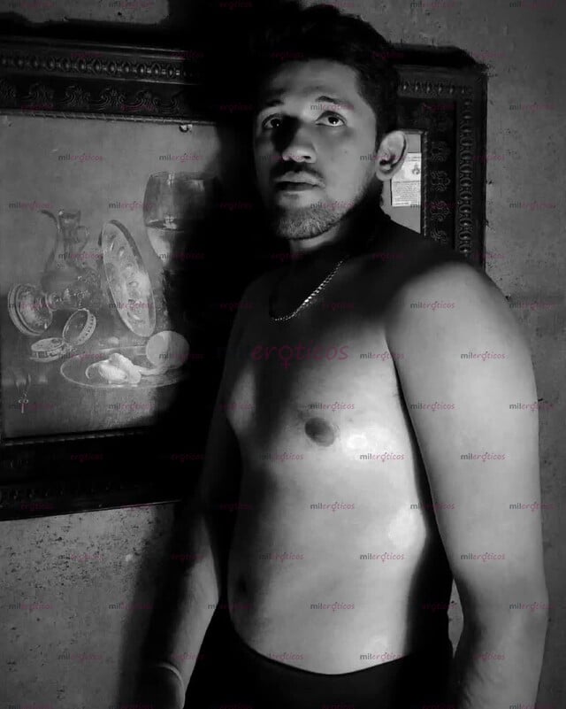 FOTOS DE JOVEN VENEZOLANO,VELLUDO Y ADEMÁS CUMPLIDOR DE FANTASÍAS
