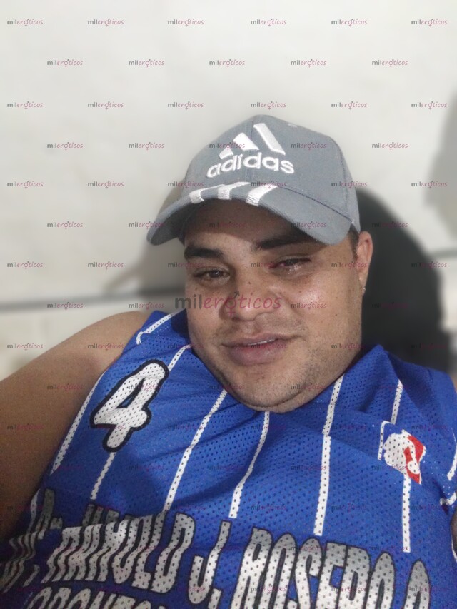 FOTOS DE LLEGÓ TU MORENITO COMPLACIENTE PARA HACERTE FELIZ EL TIEMPO. QUE TÚ QUIERAS