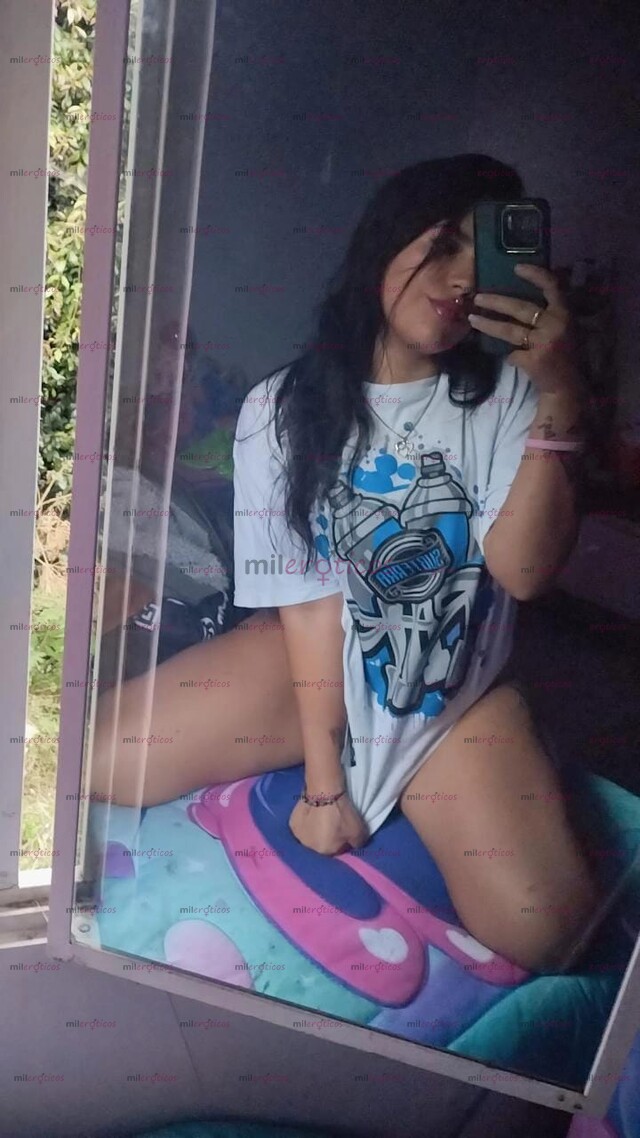 FOTOS DE RECIEN LLEGADA. LA MEJOR HACIENDO EL ORAL Y TRAGANDO VERGA GRANDE