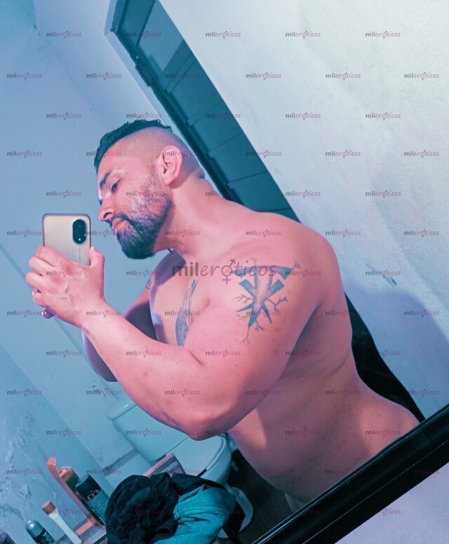 FOTOS DE MADURO COMPLACIENTE 32 AÑOS DE TODO UN POCO