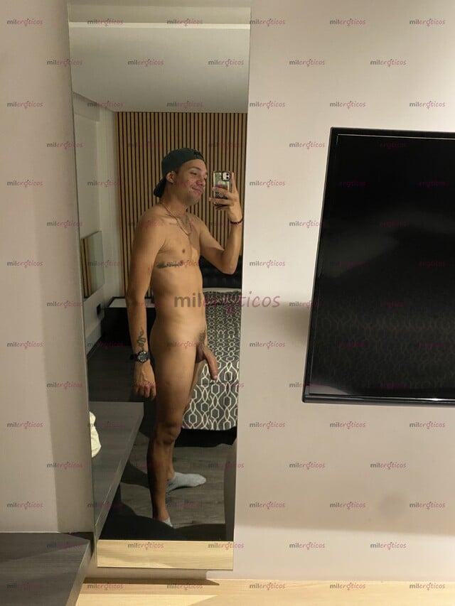 FOTOS DE SOY TU MORENO VERGON DE 22CM PARA COMPLACER TU CULO A FULL VERGA
