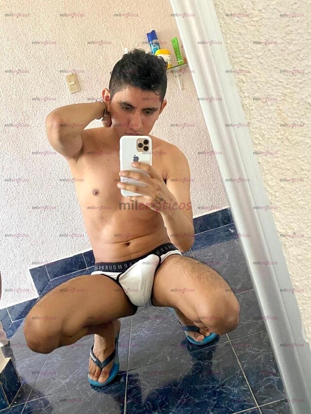 FOTOS DE DISPONIBLE YA. VATO VERGON ROMPECULOS, TU MACHO COGELON ACTIVO
