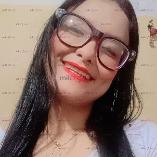 FOTOS DE FLACA PELINEGRA ARDIENTE CON GANAS DE JUGAR Y CON GANAS DE COMPLACERTE EN TODO