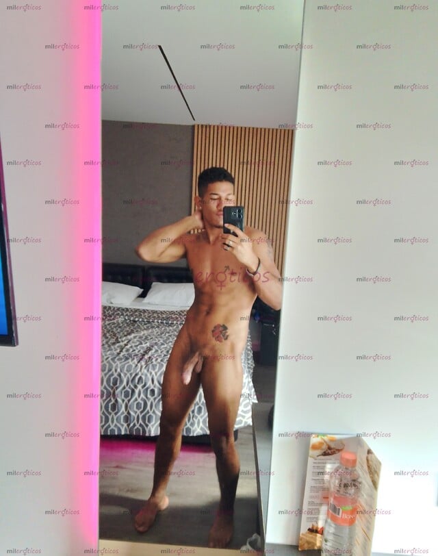 FOTOS DE TU VENEZOLANO DE 20 CM DE VERGA LARGA JUGUETÓN Y TRAVIESO CON 22 AÑOS