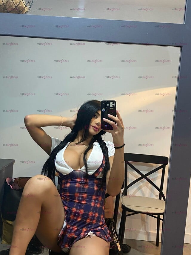 FOTOS DE BELLA Y CON UN CULO DELICIOSO LO MEJOR !