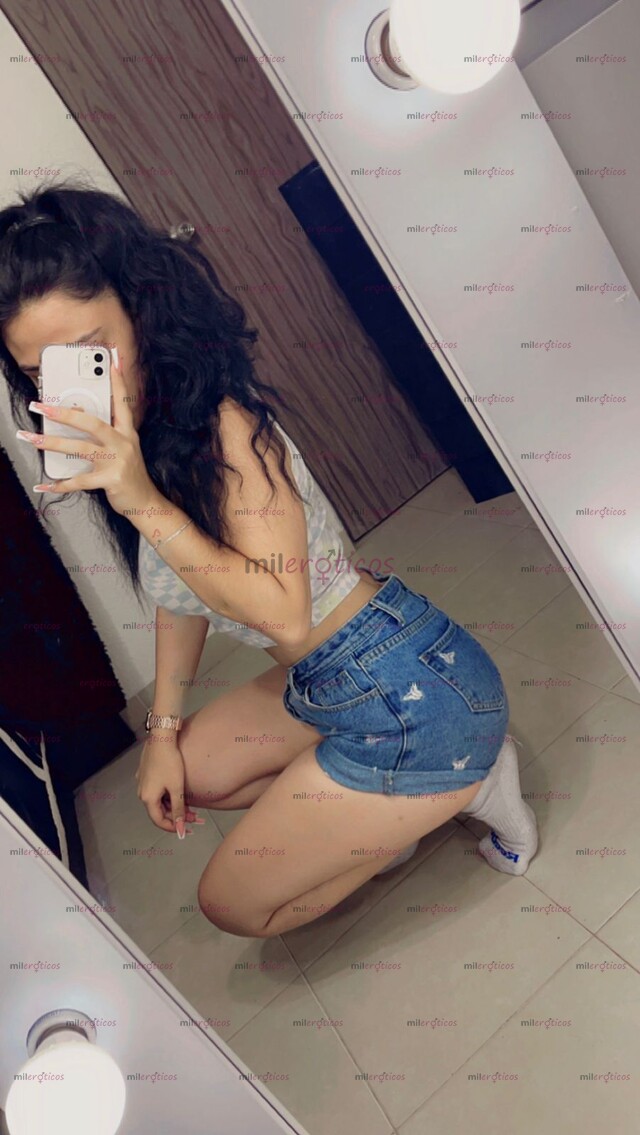 FOTOS DE SOY LA PERRITA MÁS CACHONDA, TE DEJARA TOTALMENTE DESLECHADO MI AMOR