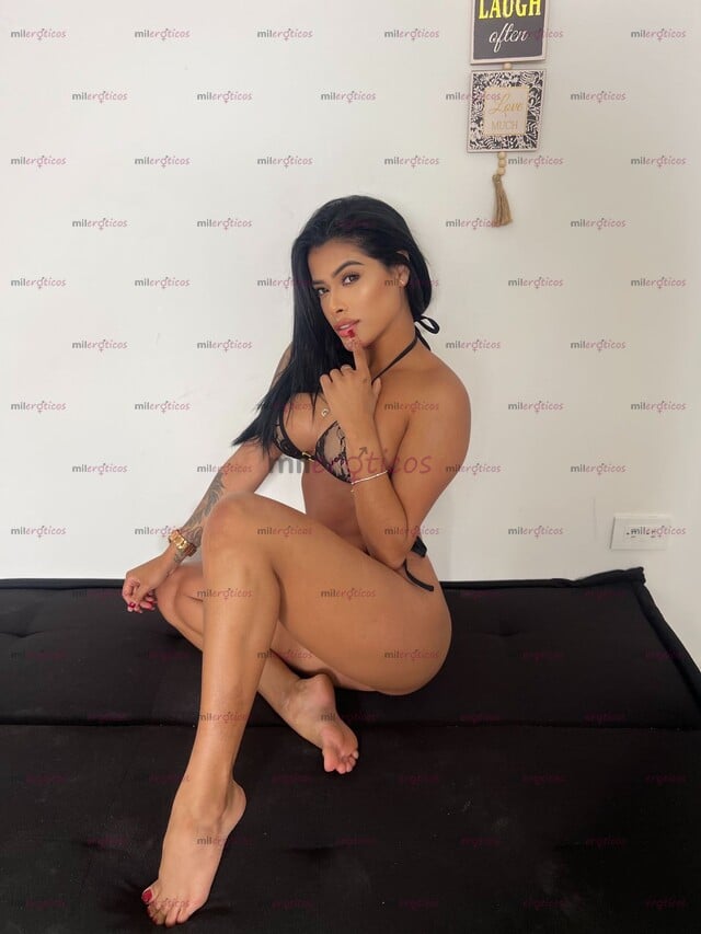 FOTOS DE LINDA Y CANDENTE MORENA RECIÉN LLEGADA DISPONIBLE