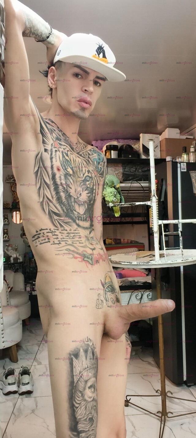 FOTOS DE FLACO BLANCO TATUADO ACTIVO FETICHERO VERGON