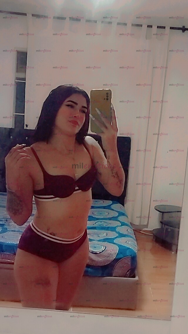FOTOS DE FLACA EXÓTICA VAGINA ESTRECHA RIKA APRETADA Y JUGOSA