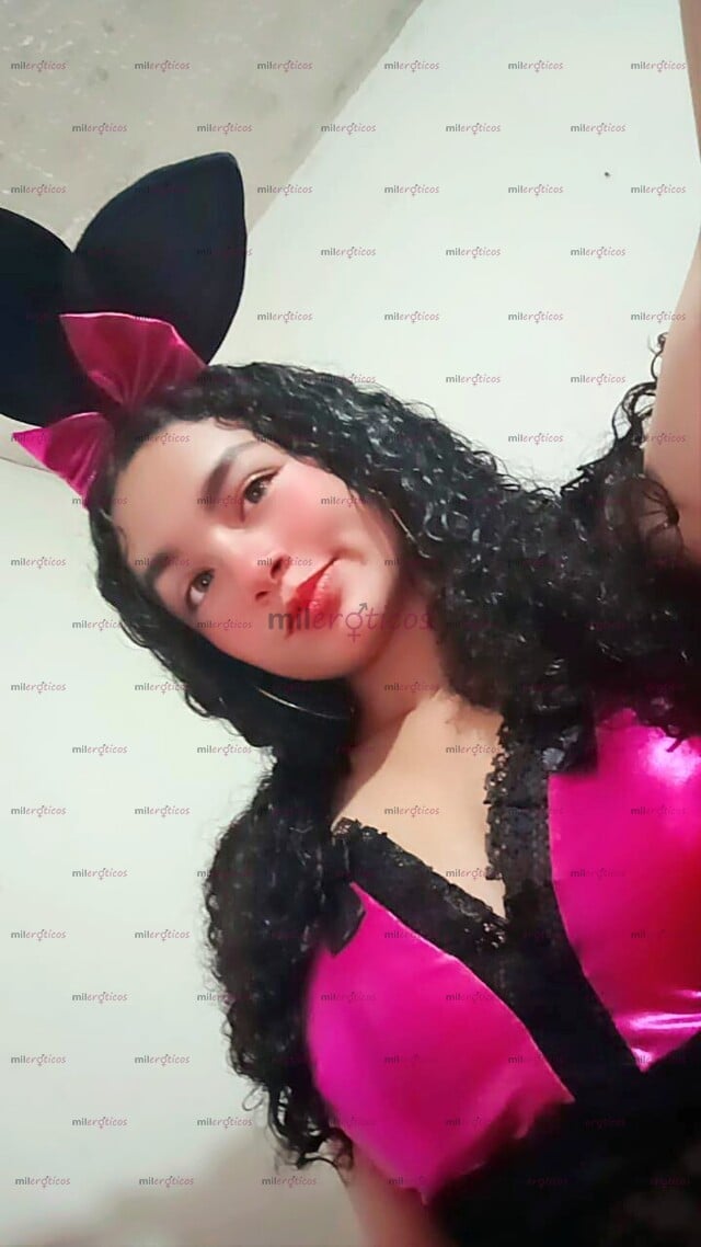 FOTOS DE HERMOSA CRESPA DE 20 AÑOS, MUY COMPLACIENTE Y CON SQUIRT, QUE TE ENLOQUECERA