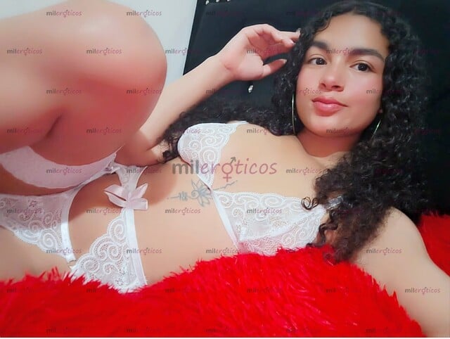 FOTOS DE HERMOSA CRESPA DE 20 AÑOS, MUY COMPLACIENTE Y CON SQUIRT, QUE TE ENLOQUECERA
