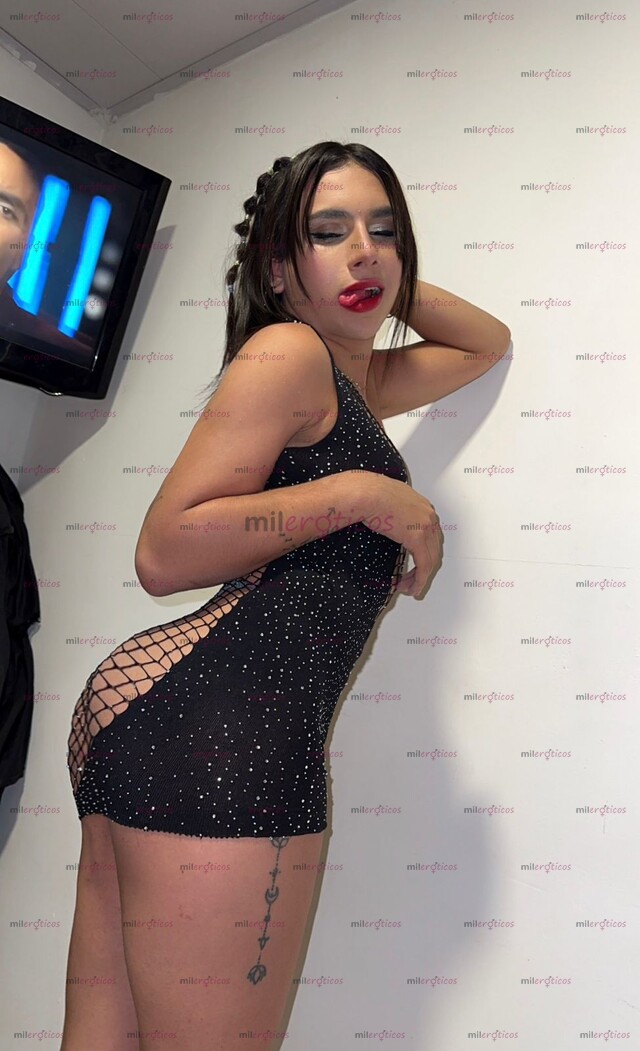 FOTOS DE EXTROVERTIDA SIN LÍMITES FETICHES VERSÁTIL 20CM LECHERA