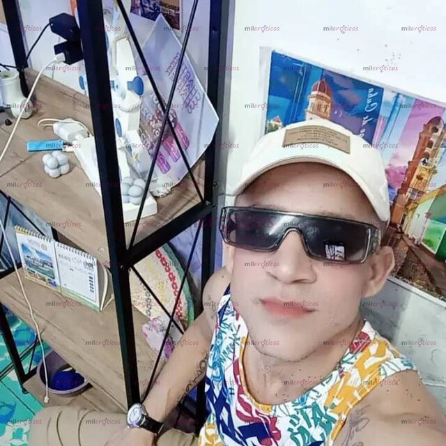 FOTOS DE DEREK GUAPO Y VERGON EXTRANJERO LISTO PARA COMPLACERTE