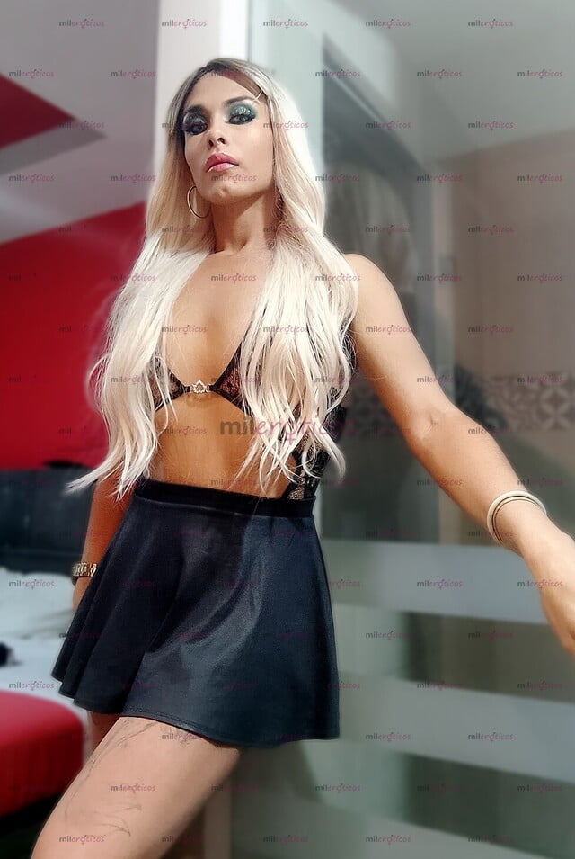 FOTOS DE SOPHIA FINA SEXY Y MUY CACHONDA FIESTERA 19CM BESO NEGRO SUMISA