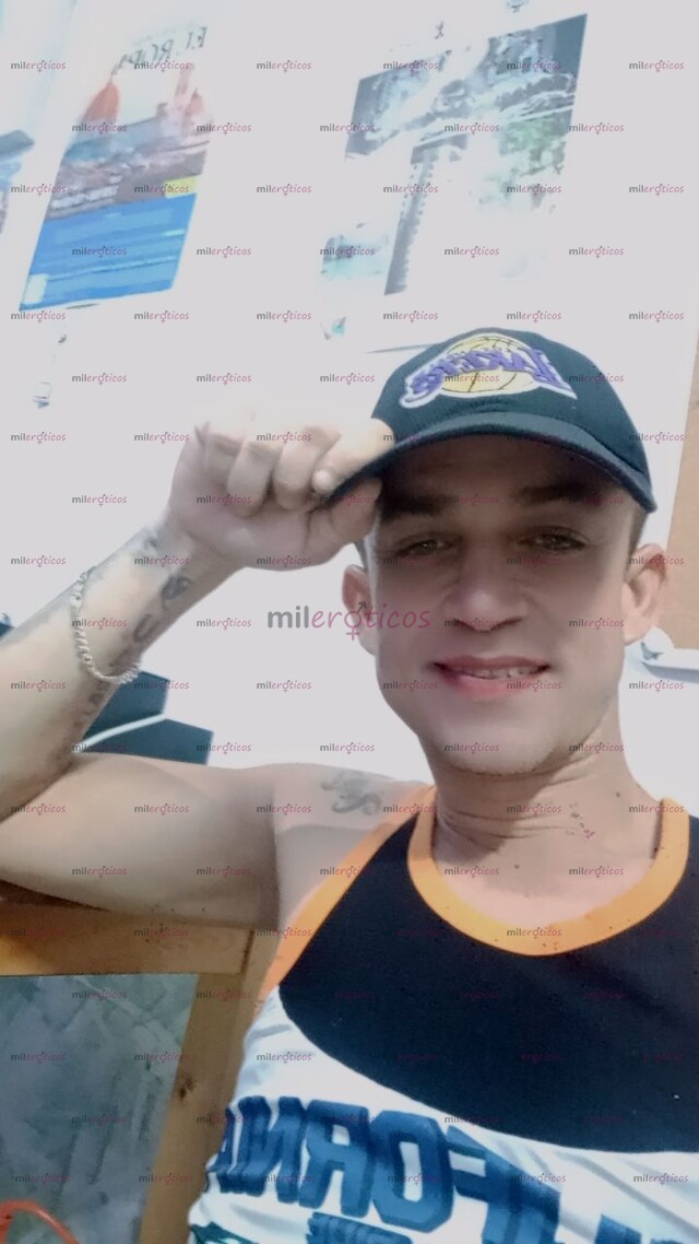 FOTOS DE DEREK GUAPO Y VERGON EXTRANJERO LISTO PARA COMPLACERTE