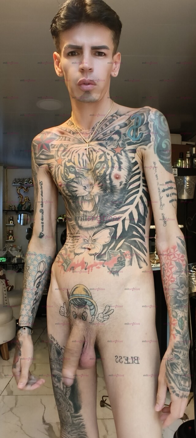 FOTOS DE FLACO BLANCO ACTIVO TATUADO MORBOSO VERGON