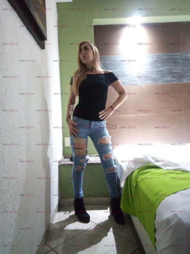 FOTOS DE BEAUTIFUL GIRL 1,59 CM LATINA CLASSY ENGLISH SPOKEN SKINNY ATLETIC THIN