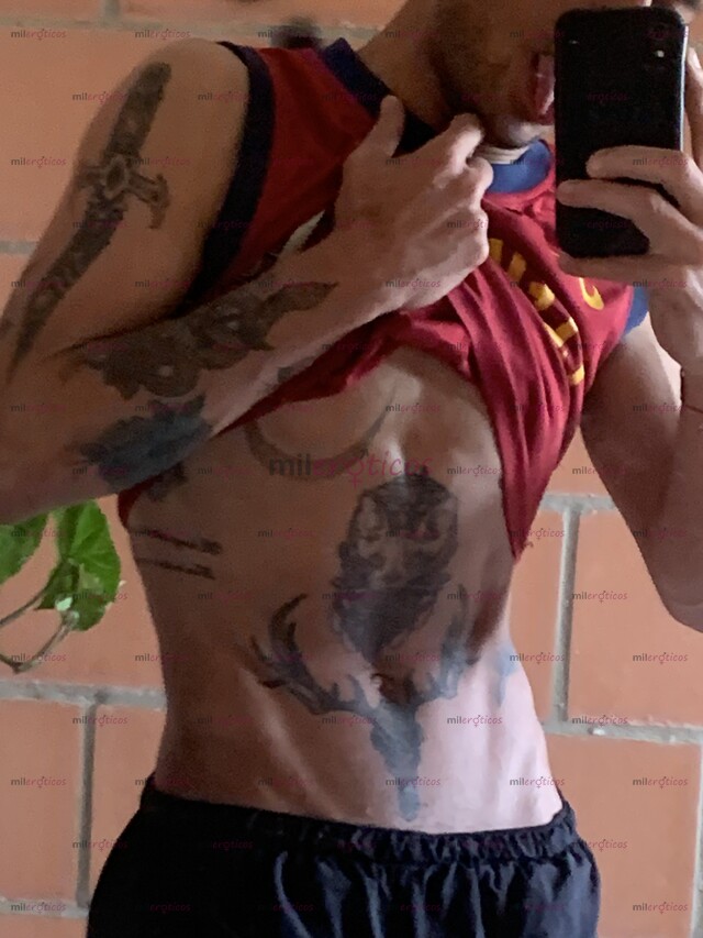 FOTOS DE XXL VERGON Y GRUESO, FETICHISTA, CON GANAS DE LLENAR BUENOS CULOS CALIENTES