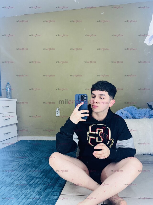 FOTOS DE JOVEN VARONIL DISPONIBLE PARA CUMPLACER TUS FANTASIAS, NUEVO EN EL AMBIENTE