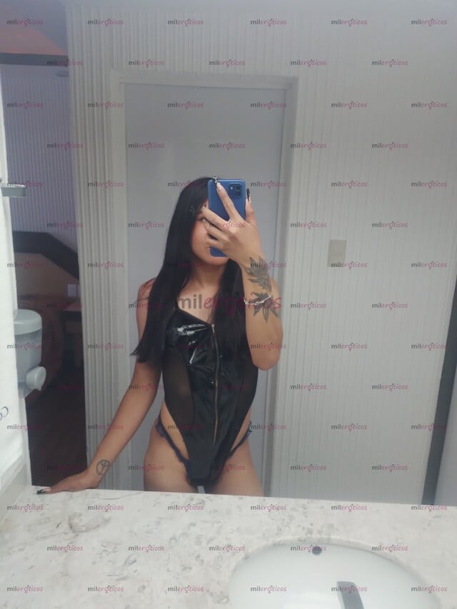 FOTOS DE DE VUELTA! EXQUISITA Y DELGADA NENA CALIENTE GANOSA DE COGER DURO!