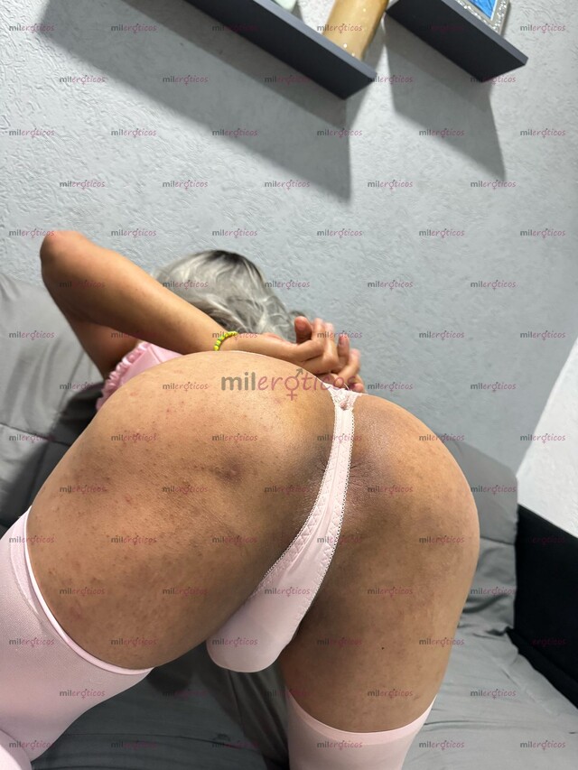 FOTOS DE HERMOSA TRAVESTI ADMIRADORA DE VERGAS QUE PREÑAN CACHONDA Y JUGUETONA