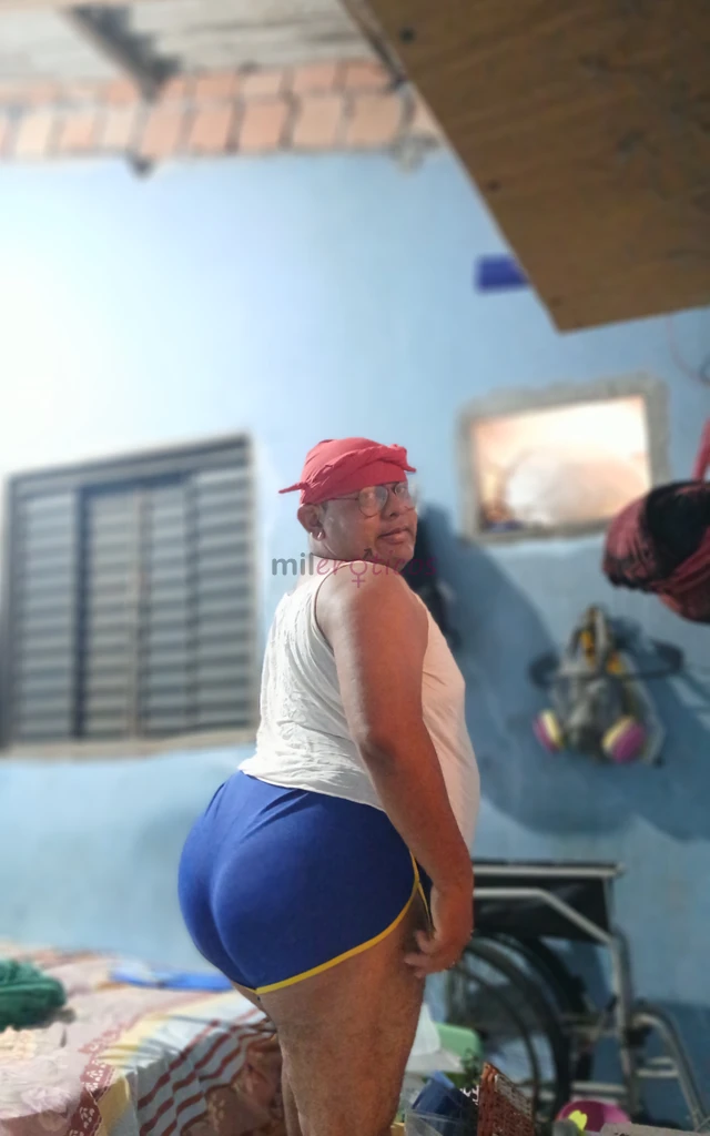 Fabia passiva tenho 41 moro em manaus velha mimconhece so carinhosa educada cherirosa venha venhacidade nova perto eucatur quizer tenho zap ai meu per...
