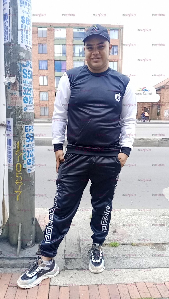 FOTOS DE HOLA ESTOY AQUI PARA COMPLACERTE EN TODO LO QUE ME PIDAS ESTOY RECIÉN LLEGADO