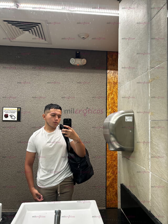 FOTOS DE CHICO DE 24 AÑOS A TU DISPOSICIÓN POR LAS NOCHES Y MAÑANAS