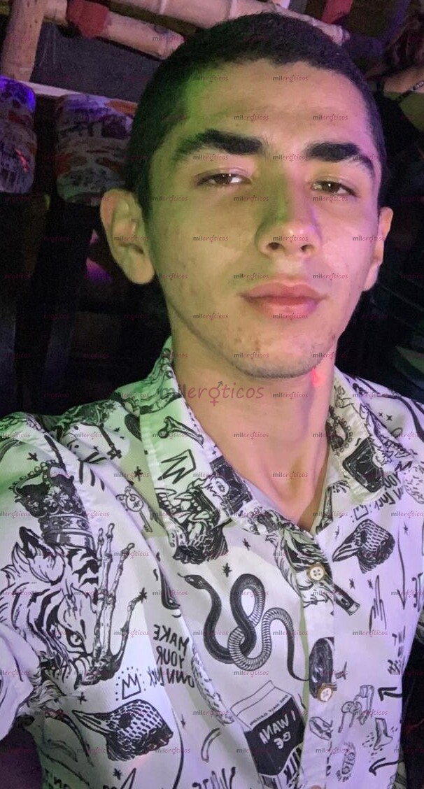 FOTOS DE COMPLACIENTE CHICO 19 AÑOS VERGON CON GANAS DE COMPLACERTE