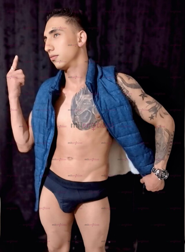 FOTOS DE ATRACTIVO JOVEN MORENO LECHERO DOTADO ACTIVO DOMINANTE